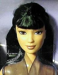 Barbie asiatique