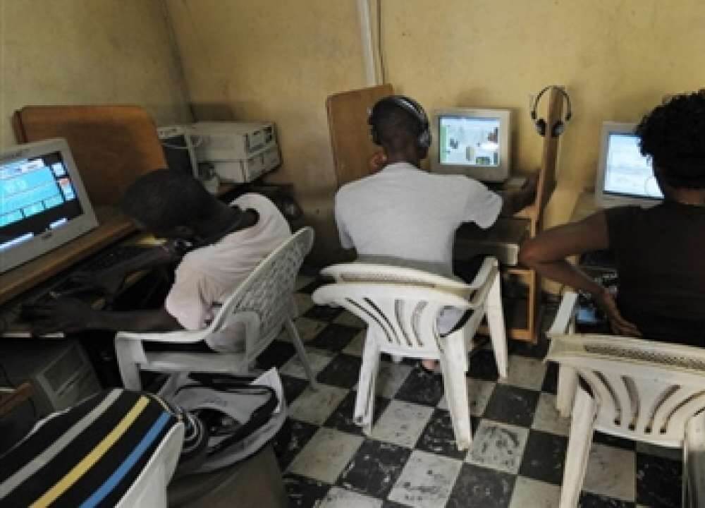 Les cybercafés et autres points d’accès à Internet au Sénégal