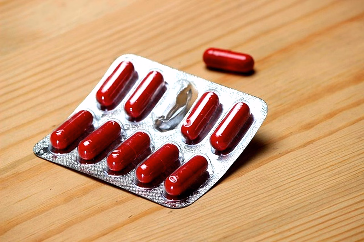 Antibiorésistance des Entérobactéries à Sétif : Étude Cruciale