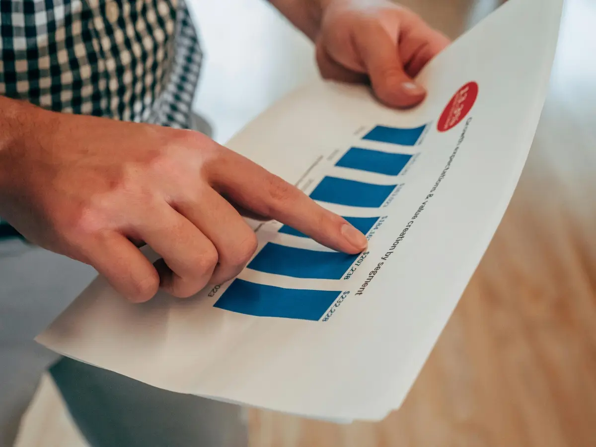 Monétisation des dépenses publiques : Analyse des performances économiques