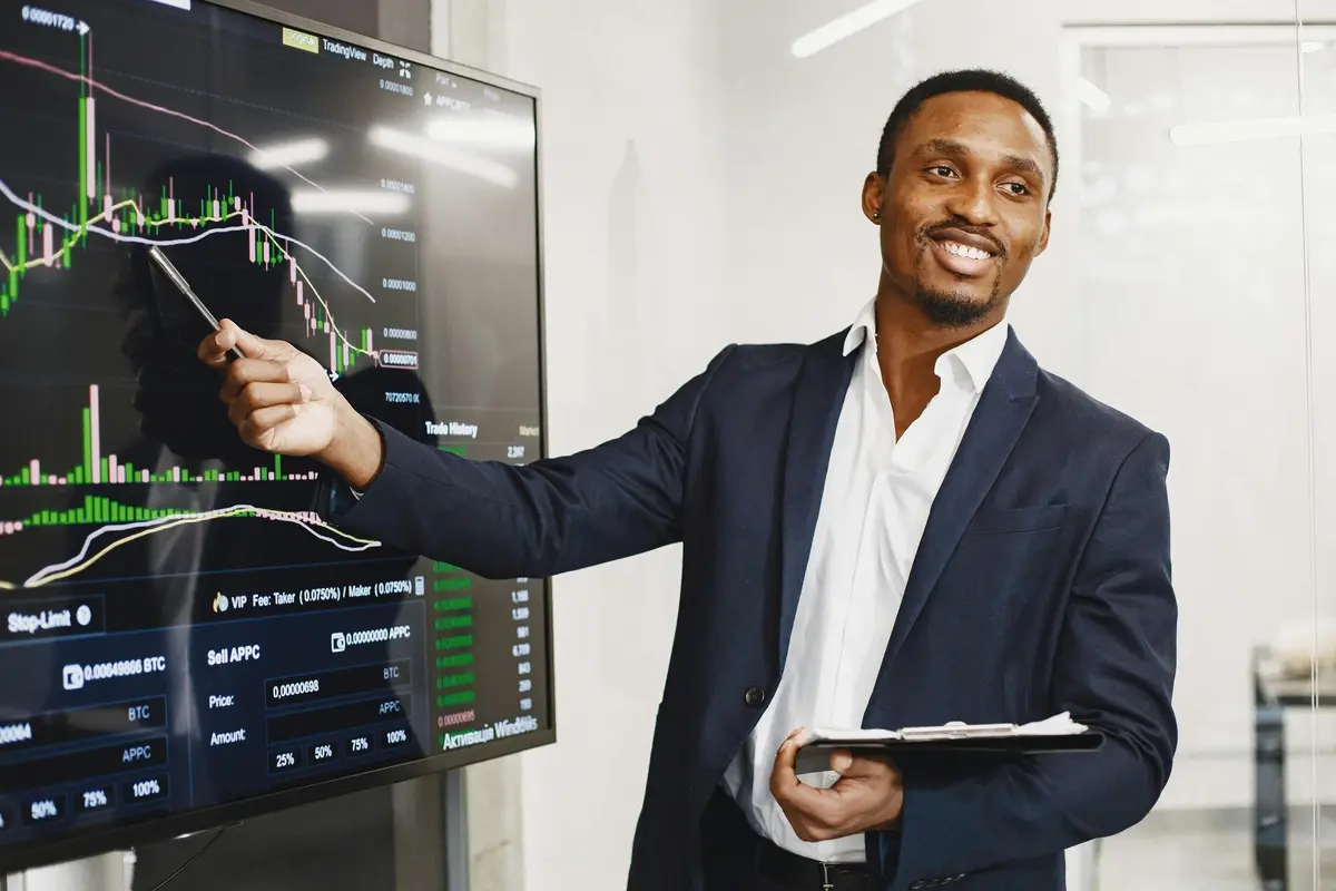 Analyse comparative de la gestion commerciale à la SNEL