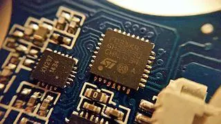 Image 8 - implications-politiques-du-systeme-rfid-a-umc