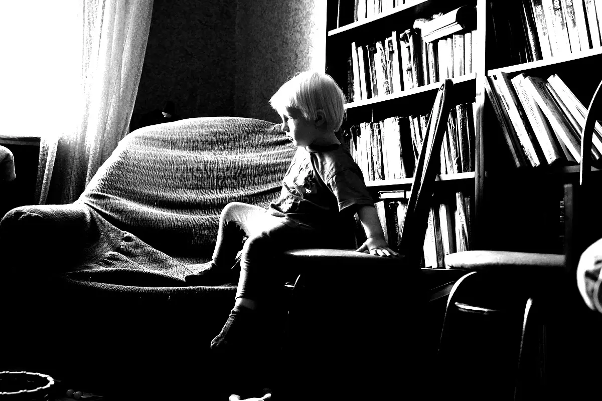 Analyse comparative de l'enfance dans La Répudiation